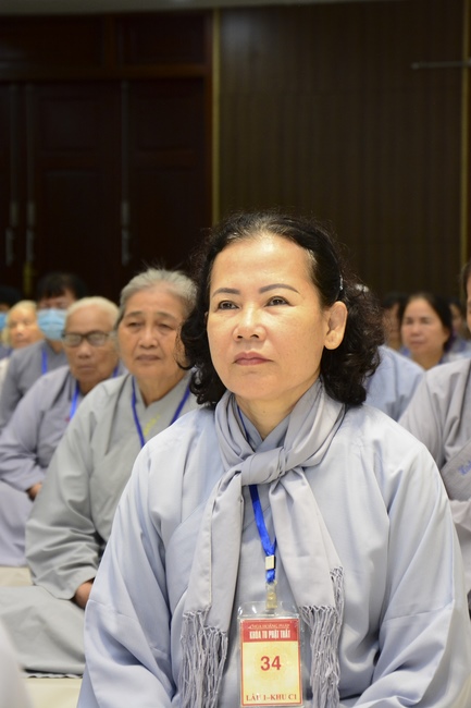 Dharma talk “How to live happily” - Previous to the 95th Seven-Day Retreat