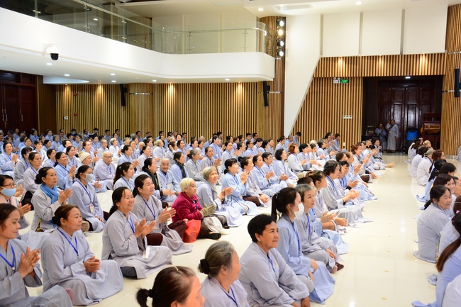 Dharma talk “How to live happily” - Previous to the 95th Seven-Day Retreat