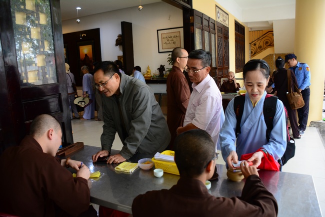 Dharma talk “How to live happily” - Previous to the 95th Seven-Day Retreat