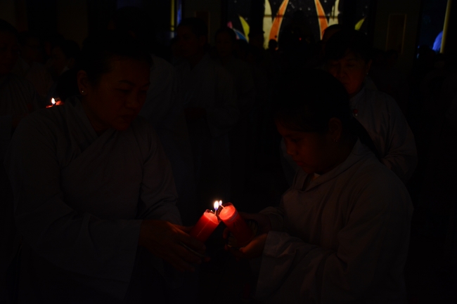 Đêm hoa đăng kỷ niệm đức Phật A-di-đà tại chùa Phước Thiện