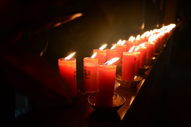 Đêm hoa đăng kỷ niệm đức Phật A-di-đà tại chùa Phước Thiện