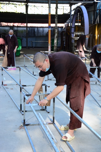 Affairs preparing for Amitabha Buddha’s Birthday