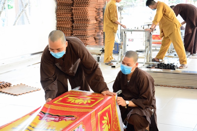 Affairs preparing for Amitabha Buddha’s Birthday