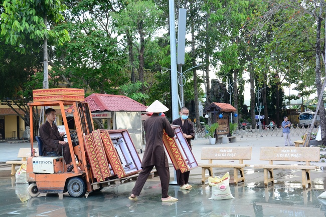 Affairs preparing for Amitabha Buddha’s Birthday