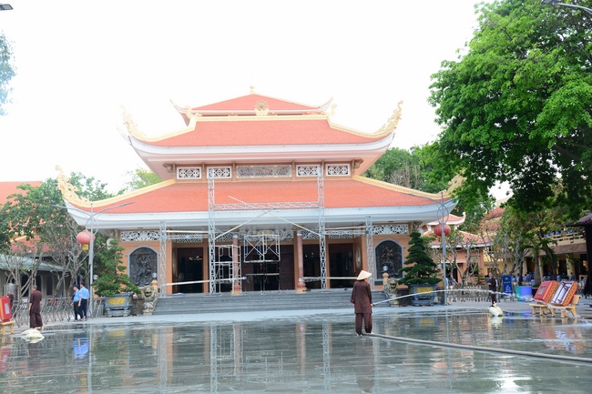 Affairs preparing for Amitabha Buddha’s Birthday