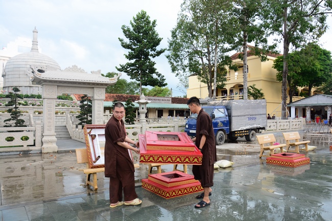 Affairs preparing for Amitabha Buddha’s Birthday