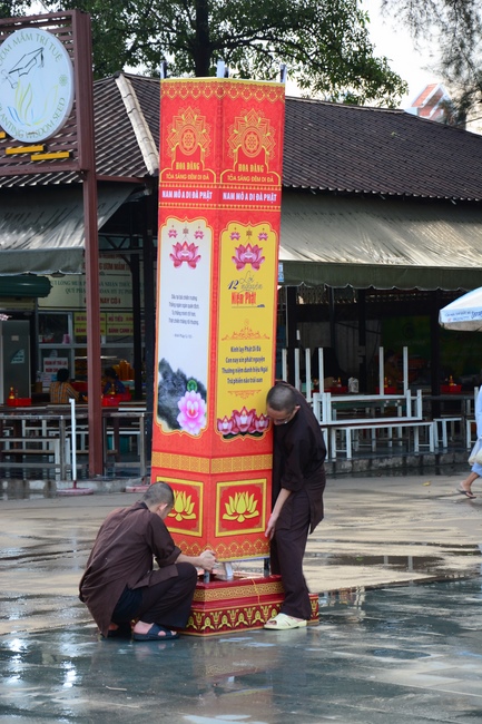 Affairs preparing for Amitabha Buddha’s Birthday