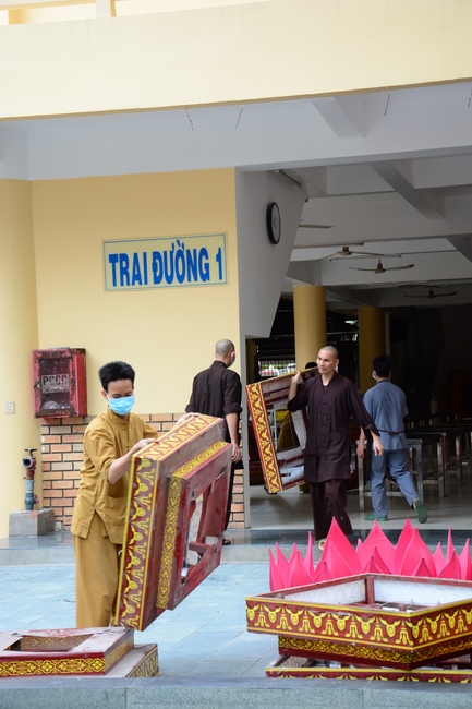 Affairs preparing for Amitabha Buddha’s Birthday