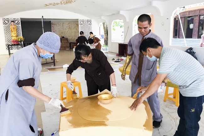 Affairs preparing for the Amitabha Buddha’s Birthday (part 2)