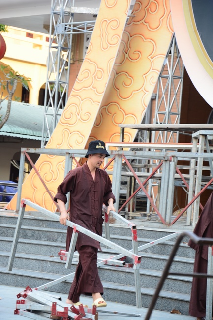 Affairs preparing for the Amitabha Buddha’s Birthday (part 2)