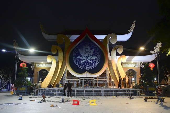 Affairs preparing for the Amitabha Buddha’s Birthday (part 2)