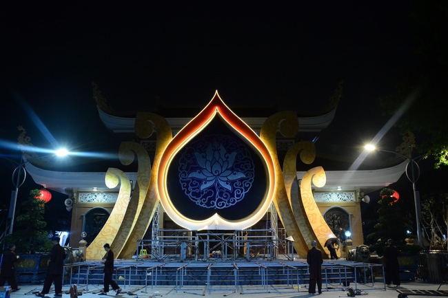 Affairs preparing for the Amitabha Buddha’s Birthday (part 2)