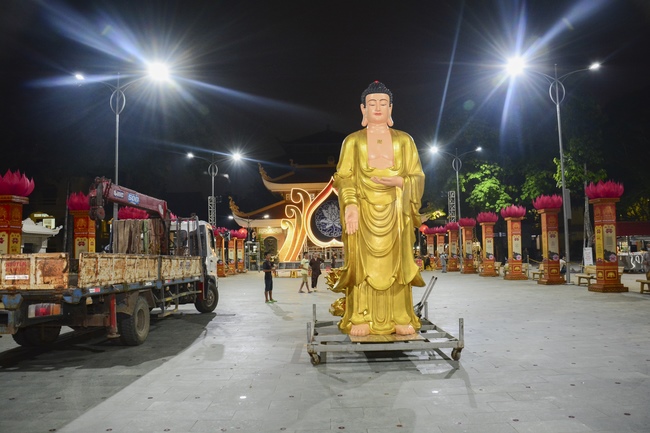 Affairs preparing for the Amitabha Buddha’s Birthday (part 2)