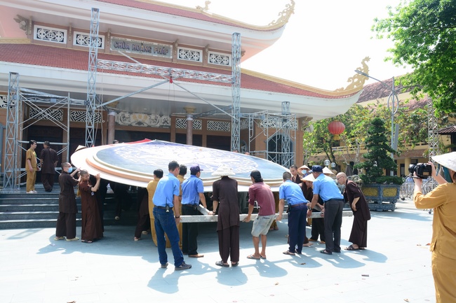 Affairs preparing for the Amitabha Buddha’s Birthday (part 2)