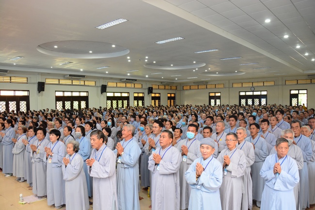 Dharma Talk “Choices” – The 95th Seven-Day Retreat.