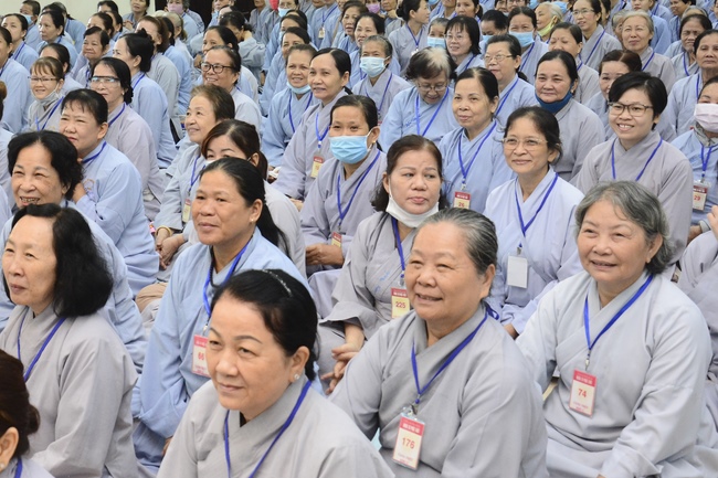 Dharma Talk “Choices” – The 95th Seven-Day Retreat.