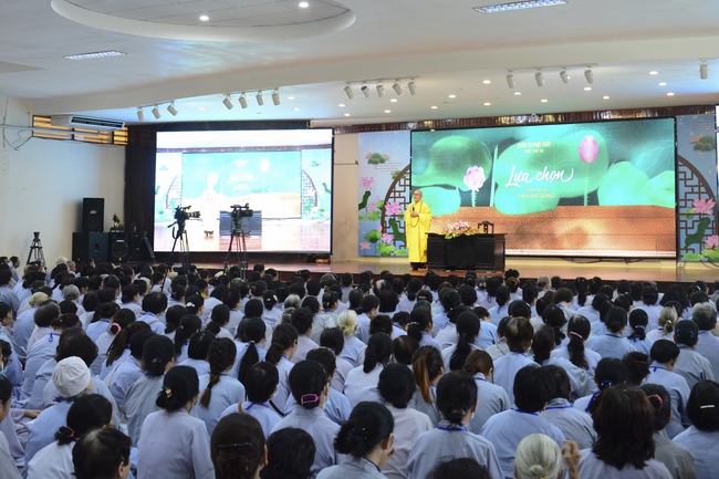 Dharma Talk “Choices” – The 95th Seven-Day Retreat.