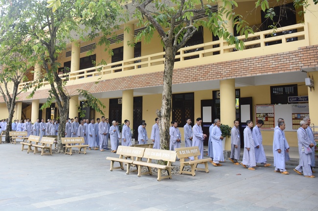 Dharma Talk “Choices” – The 95th Seven-Day Retreat.