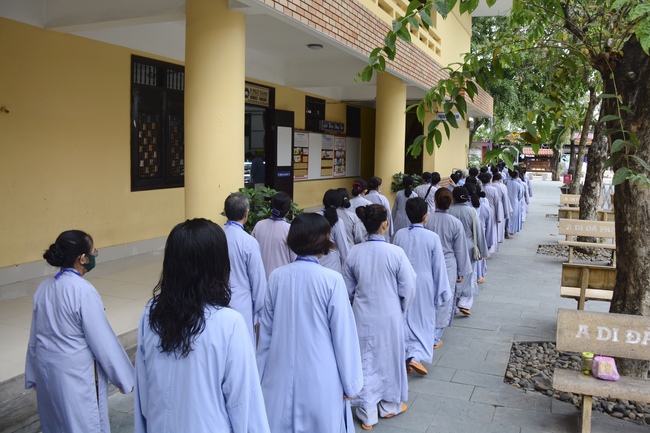 Dharma Talk “Choices” – The 95th Seven-Day Retreat.