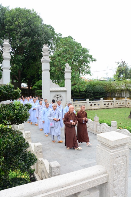 Dharma Talk “Choices” – The 95th Seven-Day Retreat.