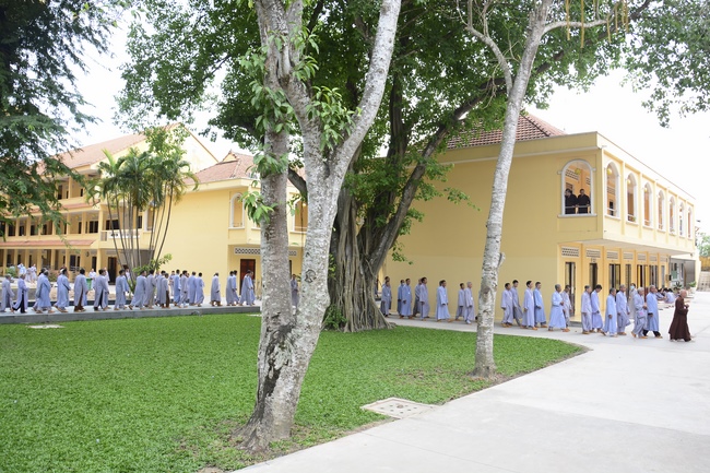 Dharma Talk “Choices” – The 95th Seven-Day Retreat.