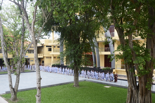 Dharma Talk “Choices” – The 95th Seven-Day Retreat.