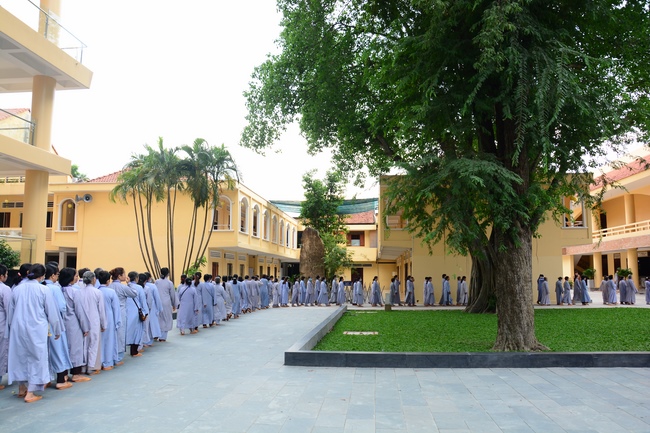 Dharma Talk “Choices” – The 95th Seven-Day Retreat.