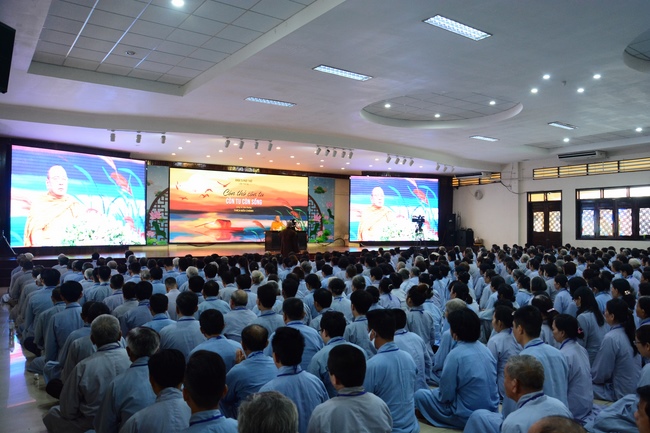 Dharma Talk “When still breathing and living, we still practice” – The 95th Seven-Day Retreat.