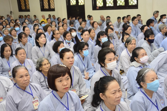 Dharma Talk “When still breathing and living, we still practice” – The 95th Seven-Day Retreat.