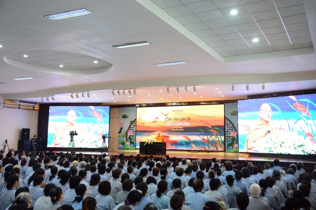 Dharma Talk “When still breathing and living, we still practice” – The 95th Seven-Day Retreat.