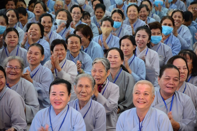 Dharma Talk “When still breathing and living, we still practice” – The 95th Seven-Day Retreat.