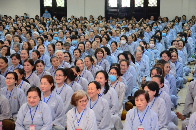 Dharma Talk “When still breathing and living, we still practice” – The 95th Seven-Day Retreat.