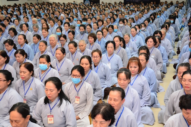 Dharma Talk “When still breathing and living, we still practice” – The 95th Seven-Day Retreat.