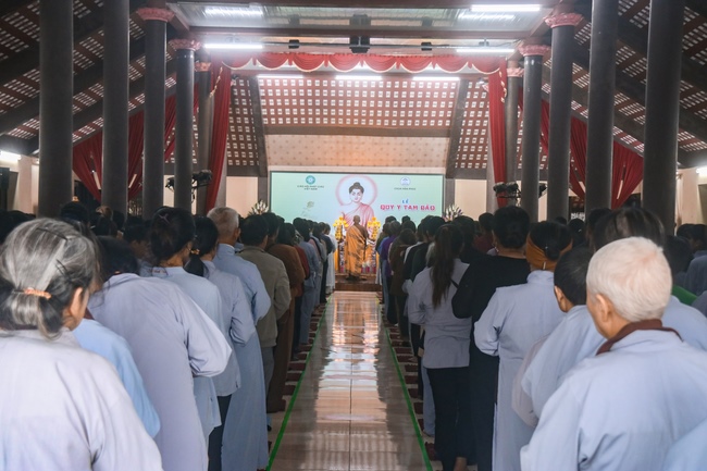 Lễ quy y Tam bảo, chùa Hòa Phúc, Hà Nội