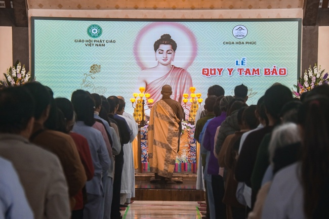 Lễ quy y Tam bảo, chùa Hòa Phúc, Hà Nội