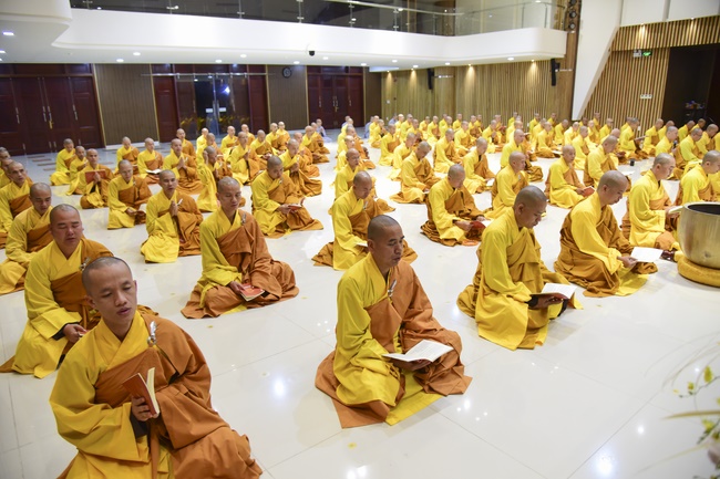 The 1st Retreat “Returning to Origin”