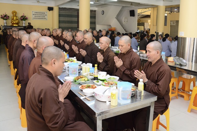 The 1st Retreat “Returning to Origin”