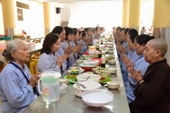 The 1st Retreat “Returning to Origin”