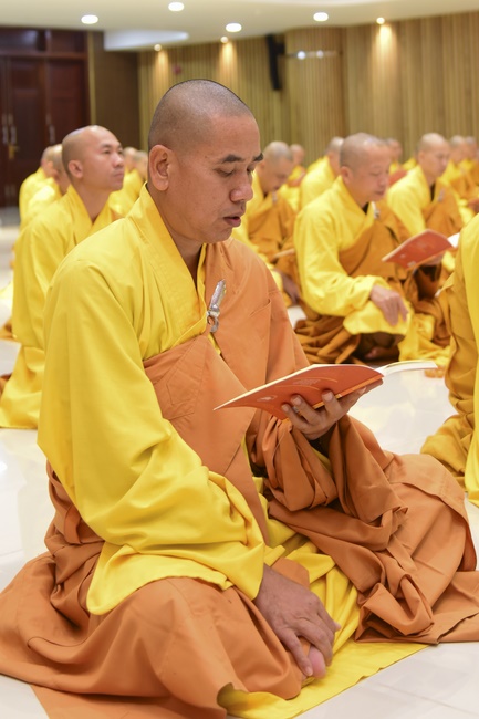 The 1st Retreat “Returning to Origin”