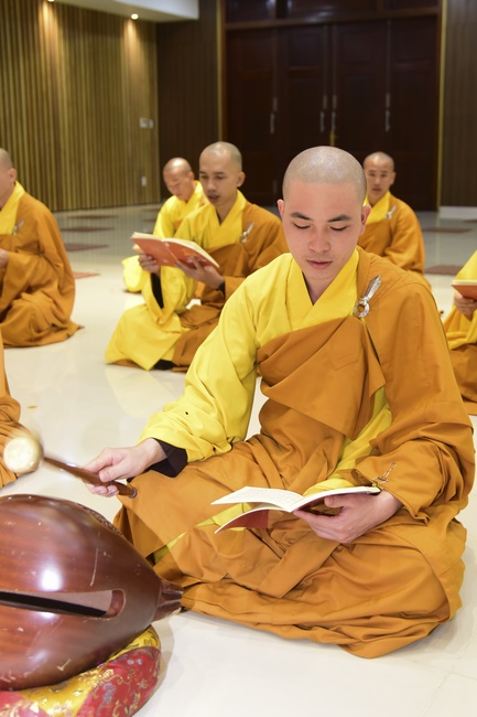 The 1st Retreat “Returning to Origin”