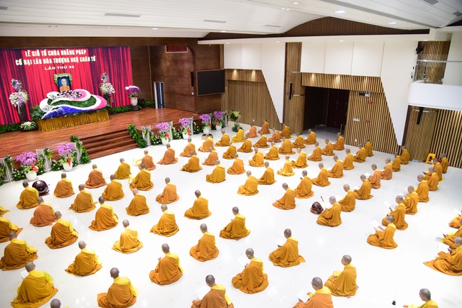 The 1st Retreat “Returning to Origin”