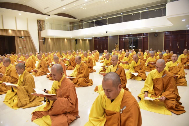 The 1st Retreat “Returning to Origin”