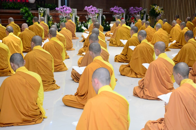 The 1st Retreat “Returning to Origin”