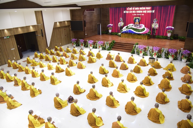 The 1st Retreat “Returning to Origin”