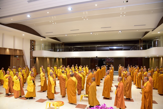 The 1st Retreat “Returning to Origin”