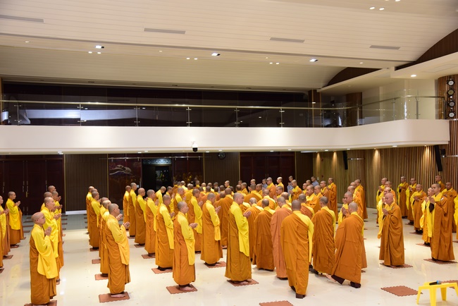 The 1st Retreat “Returning to Origin”