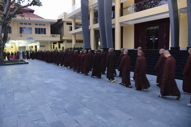 The 1st Retreat “Returning to Origin”