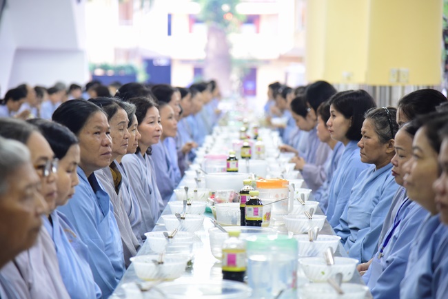 The 1st Retreat “Returning to Origin”