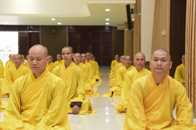 The 1st Retreat “Returning to Origin”