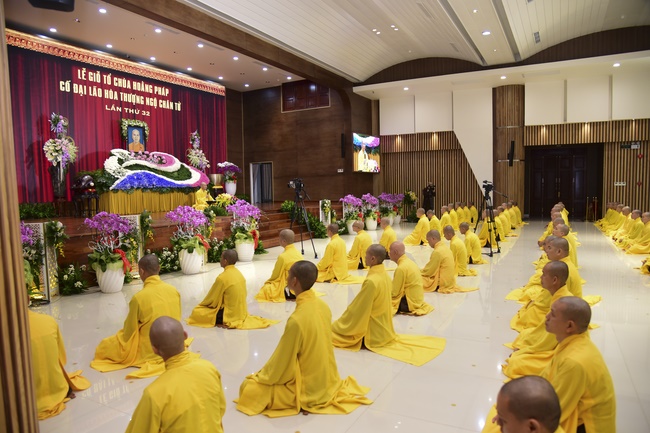 The 1st Retreat “Returning to Origin”